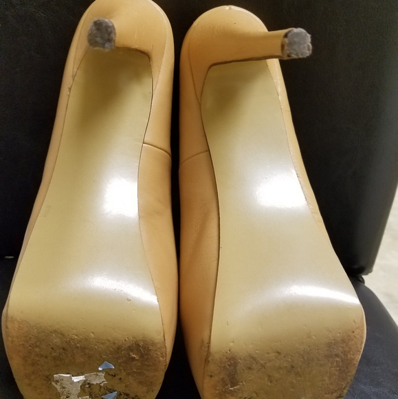 Soldddd $$!!!!Kelsi Dagger Gracie Platform Pumps! - Picture 3 of 7